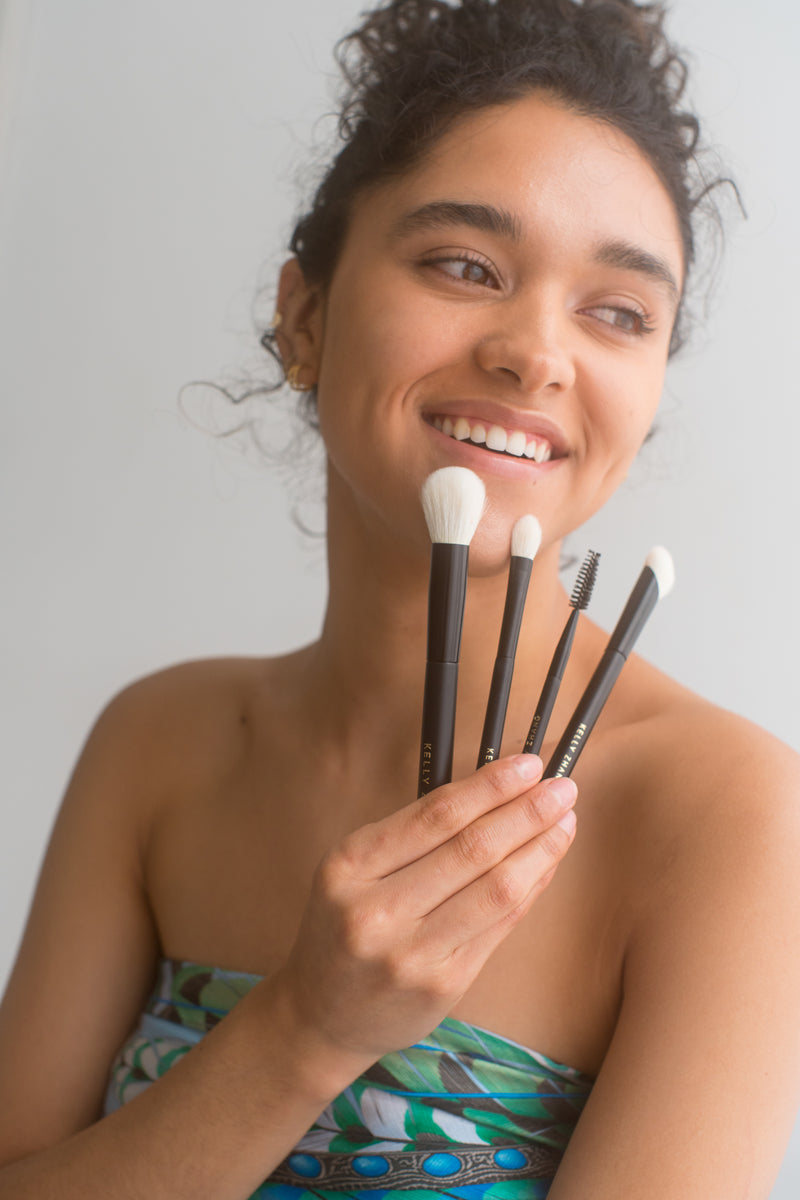 No. 2 Concealer & Contour Brush